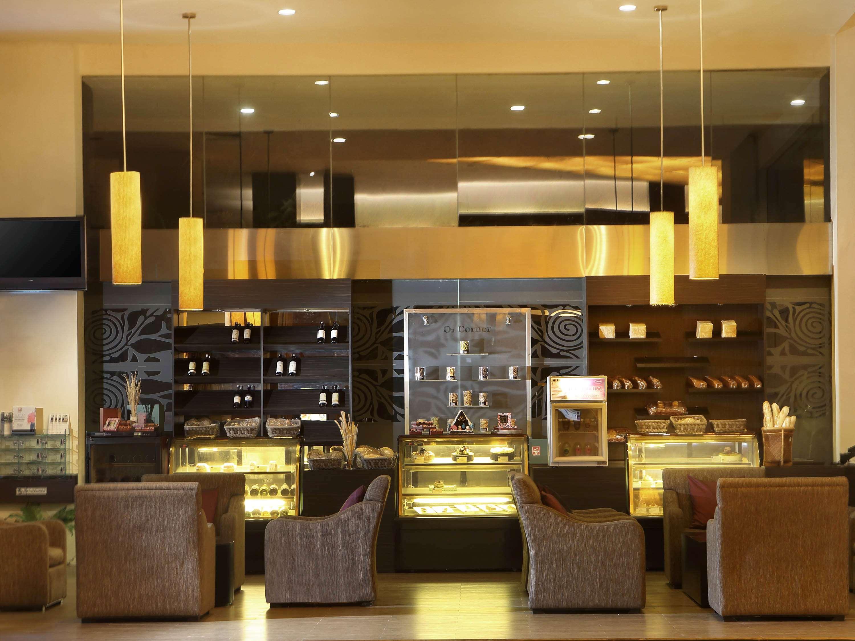 Novotel Balikpapan Exterior photo