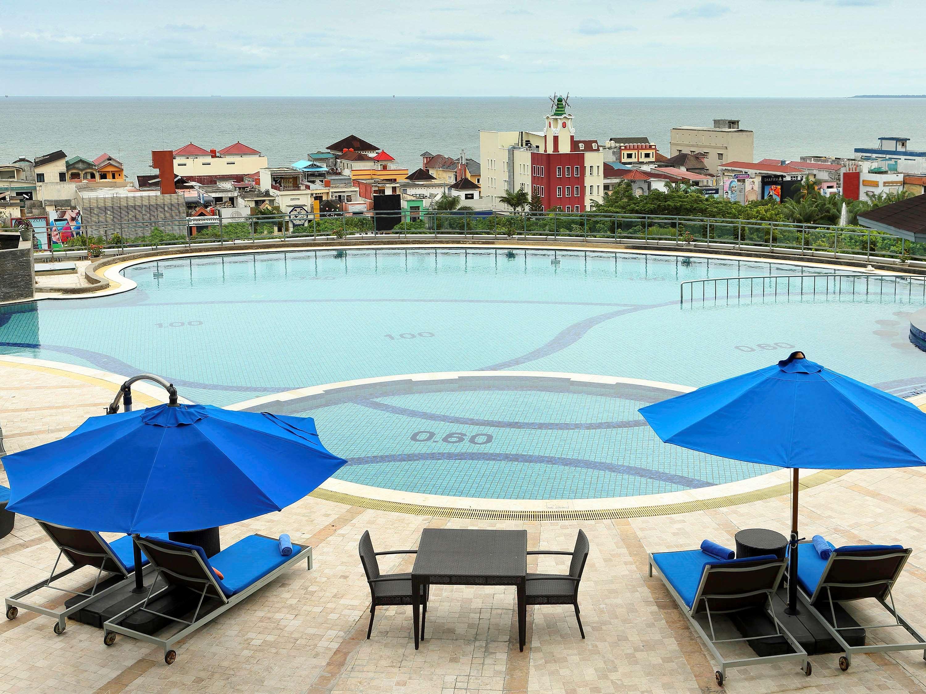 Novotel Balikpapan Exterior photo