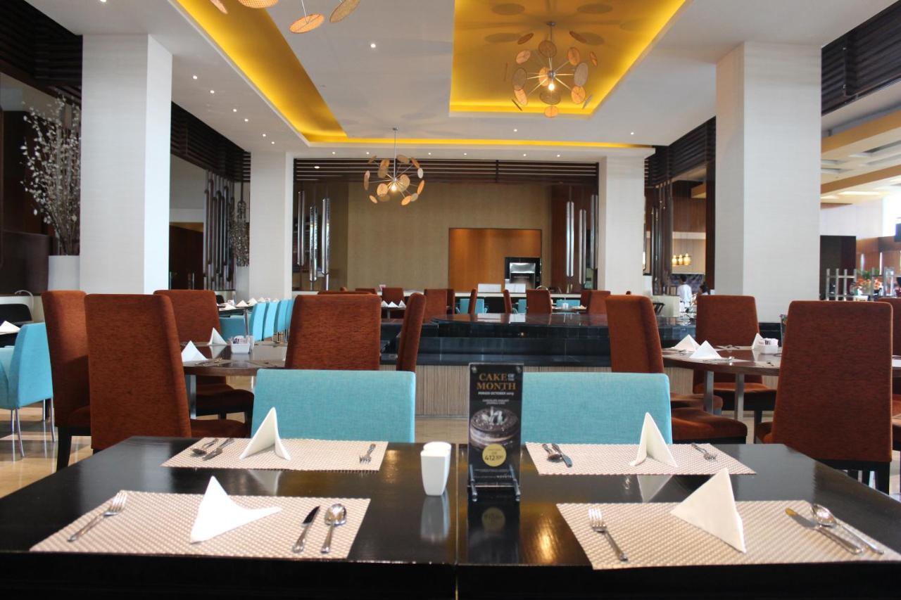 Novotel Balikpapan Exterior photo