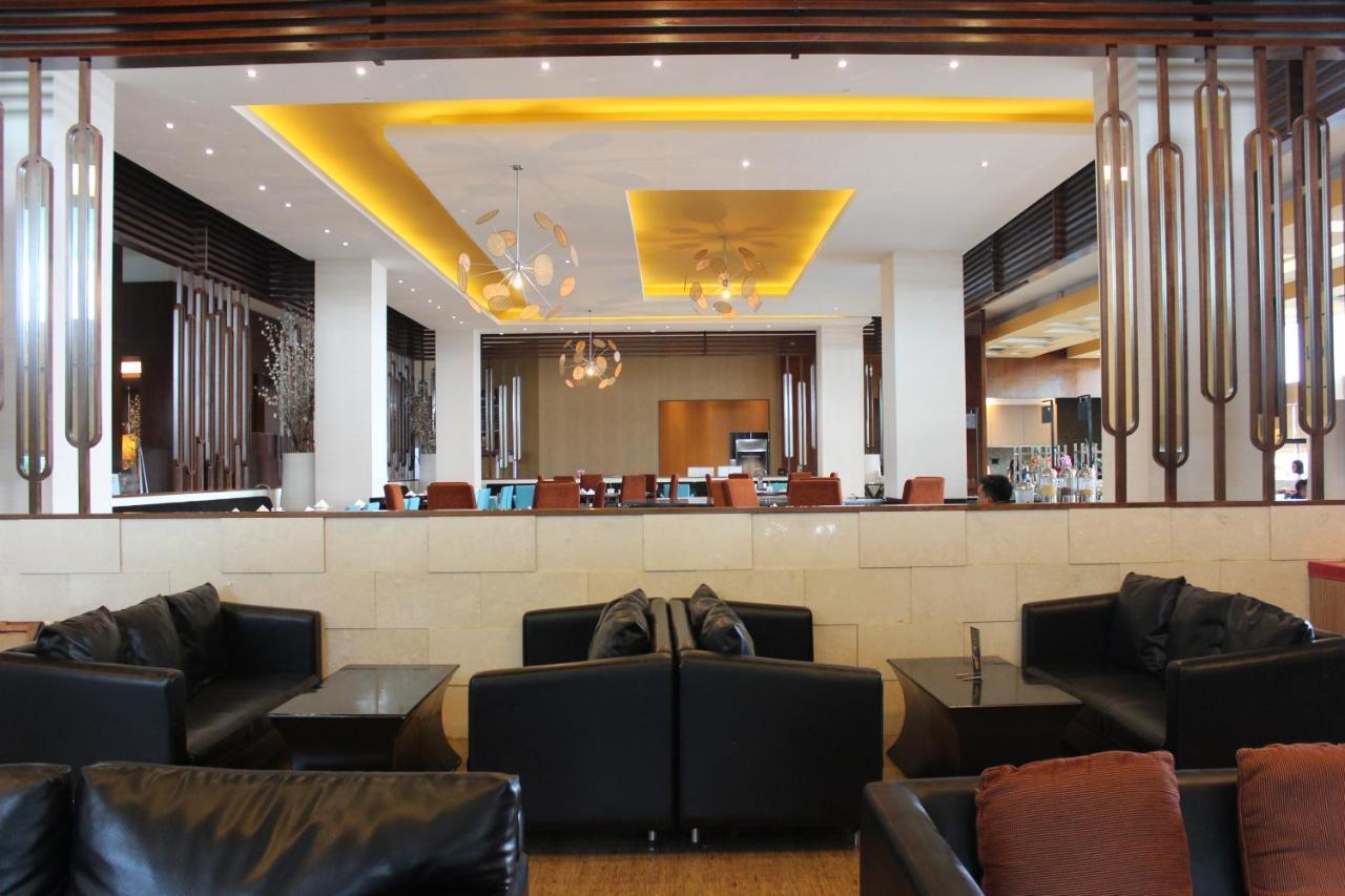 Novotel Balikpapan Exterior photo