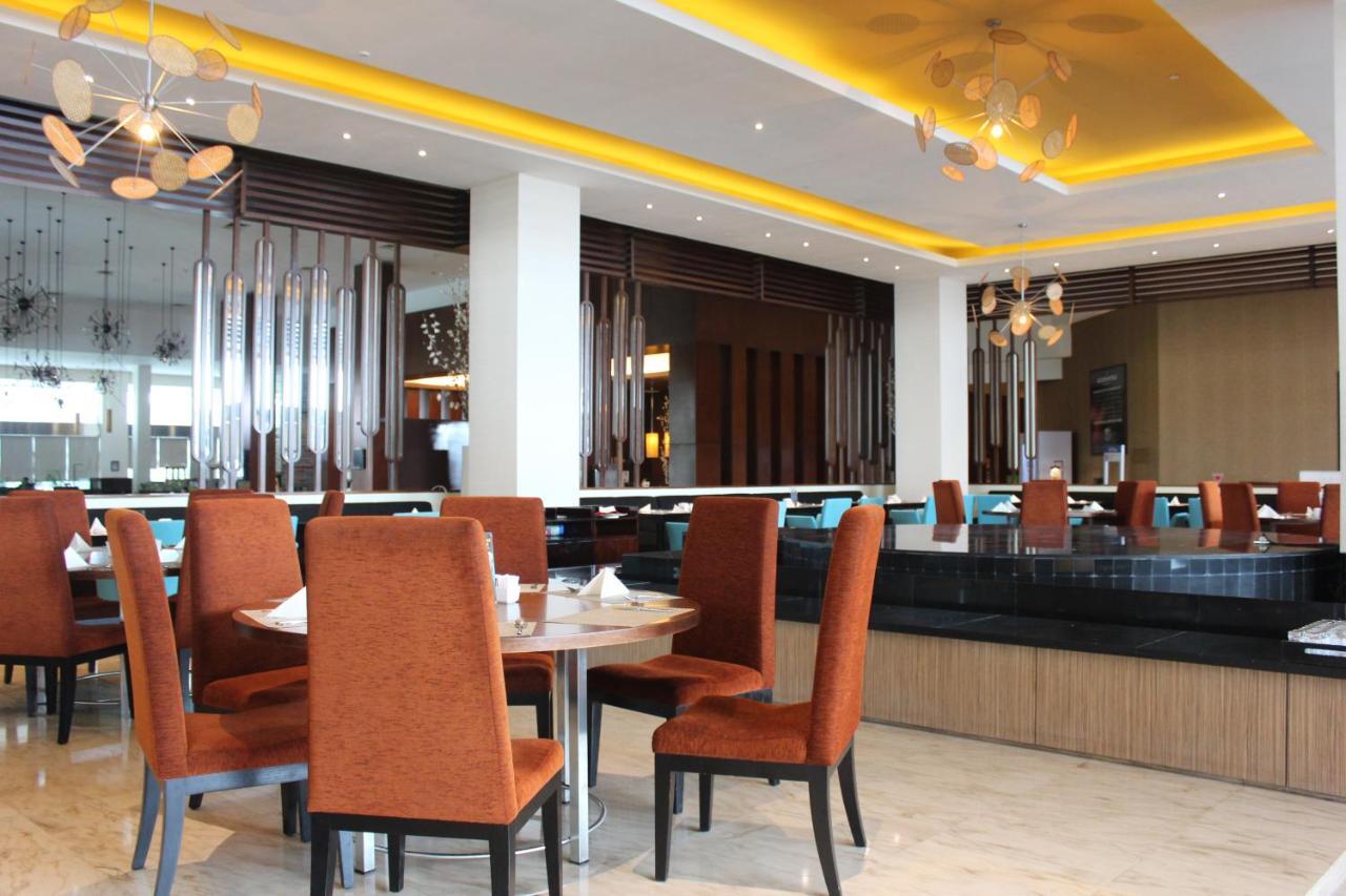 Novotel Balikpapan Exterior photo